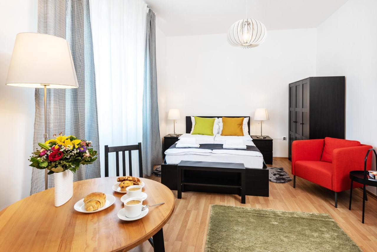 Studio Apartment Financial Park Belgrade Exterior photo